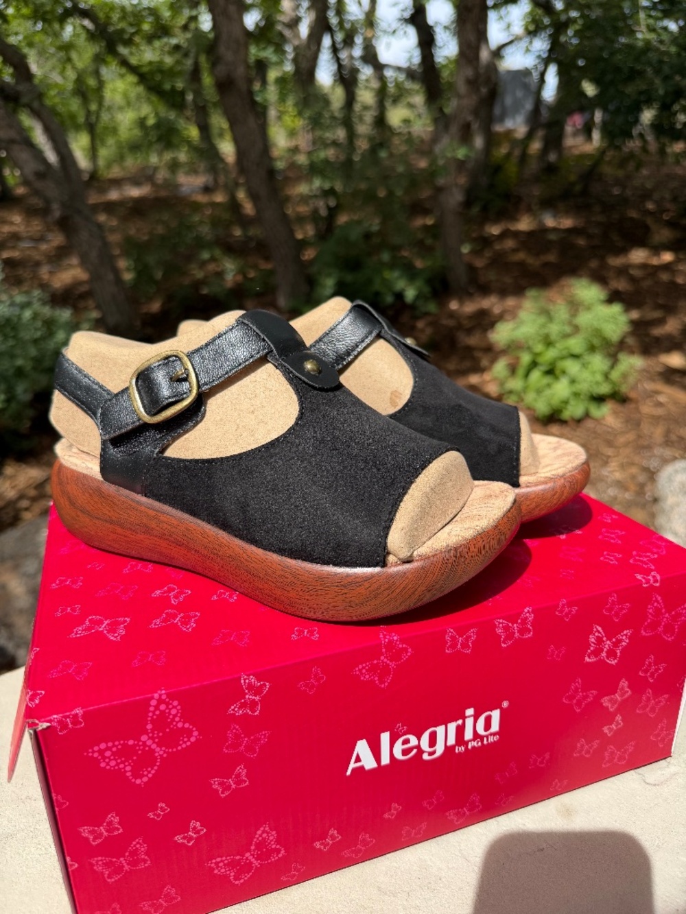 Alegria Bestie Sandal, Stretch Black, Size 5.5, NEVER BEEN WORN